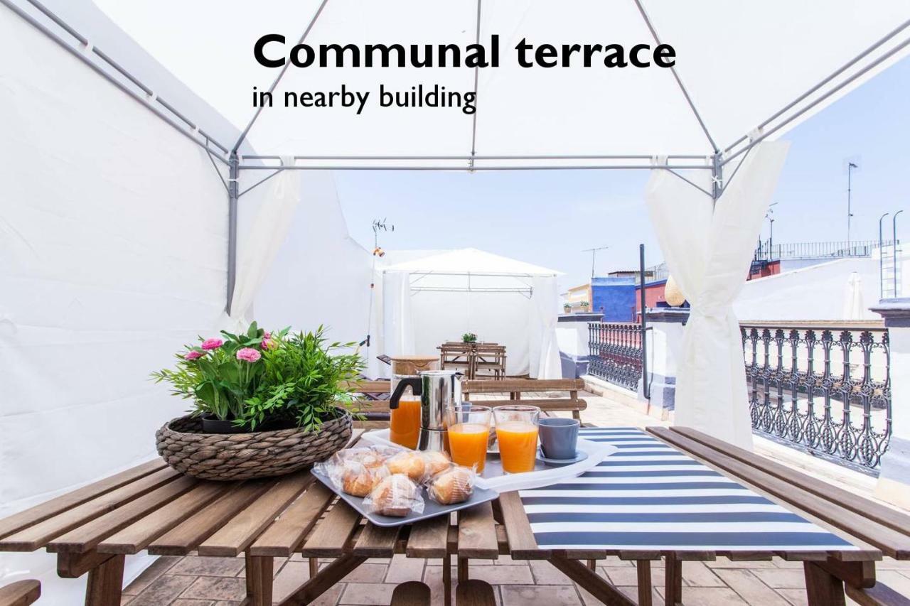 Hostly Acetres 1B-2B Center-Fibre-Conmunal Terrace-Parking Optional Seville Exterior photo